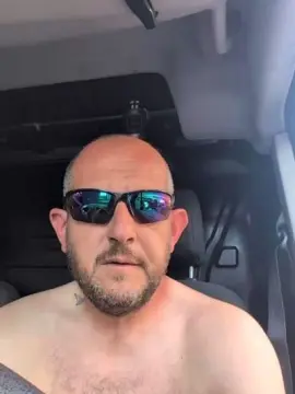 Cam4 Live Sex of bikerbear197