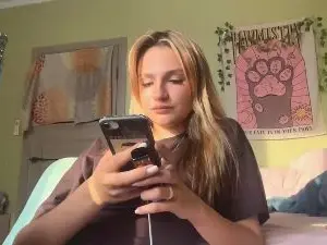 Cam4 Free Live Porn of KristeenTippit