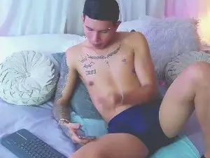 Cam4 Watch Live Sex Cams of Skook_Gray
