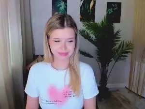 Cam4 Nude Webcam of GlamorousGirll