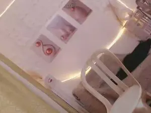 Cam4 Sex Chat of SassyMonika