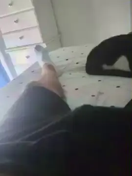 Cam4 Free Live Porn of hard_tuga