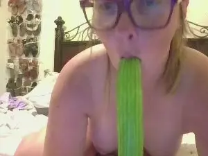 Cam4 Live Porn of sexybooknerd