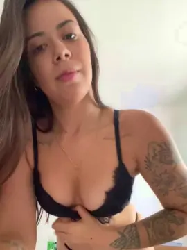 Cam4 Adult Video Chat of LunaVelluto