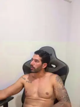 Cam4 Live Sex Cam of Saradoalto23