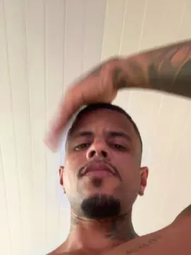 Cam4 Free Live Porn of Soaresluucas29