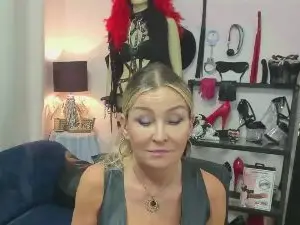 Cam4 Free Porn Cam of crystal__xxx