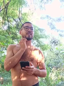 Cam4 Live Porn of HShotsmilegyn