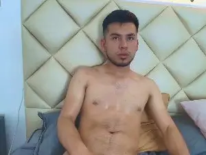Cam4 Sex Cam of ThiagoVegga