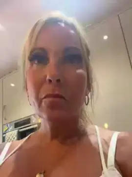 Cam4 Private Sex Chat of Anna_XOX