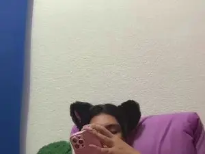 Cam4 Live Sex of robertland