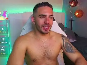 Cam4 Nude Webcam of ethanhairy