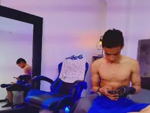 Cam4 Adult Webcams of Tommy_West_
