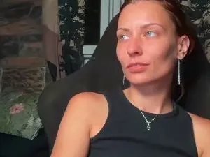 Cam4 Adult Video Chat of Karoline121