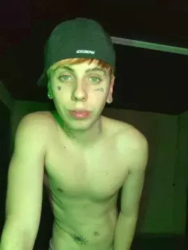 Cam4 Live Sex of sableye22