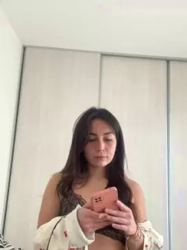 Cam4 Free Live Porn of maite54