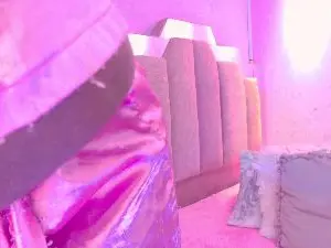 Cam4 Sex Cam of LoveQueen2