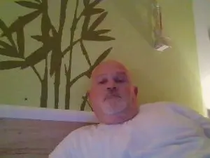 Cam4 Free Live Porn of kuschl39
