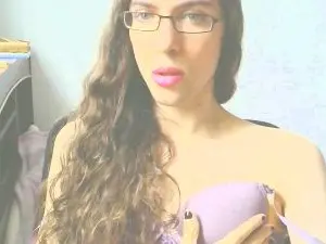 Cam4 Free Porn Cam of MeigaSubmiss