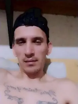Cam4 Nude Webcam of adrian19921