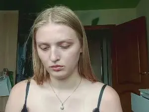 Cam4 Sex Cam of LucienneZani