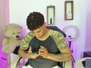 Cam4 Adult Video Chat of yoximanuelprime