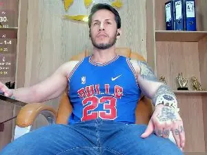 Cam4 Live Porn of George_Diesell
