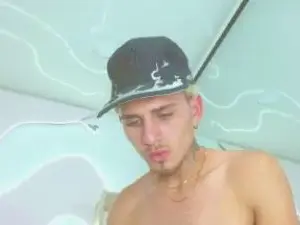 Cam4 Free Porn Cam of DanntheStiff