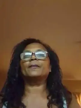 Cam4 Sex Chat of momsexy_xxx