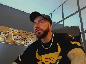 Cam4 Watch Live Sex Cams of AronGrant