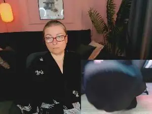 Cam4 Live Porn of AlexandraKind