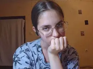 Cam4 Sex Cam of RoxanaKneisler