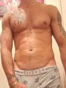 Cam4 Live Porn of Nino59000
