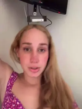Cam4 Live Sex of helenawrld