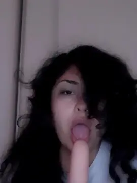 Cam4 Live Porn of ari_5