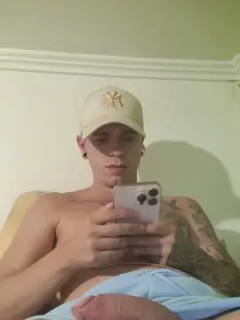 Cam4 Adult Webcam of Big20cmfelipe
