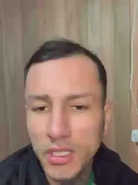 Cam4 Adult Webcam of Gibigs0