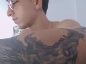 Cam4 Live Sex Cam of axel_serra