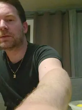 Cam4 Live Sex of tomsauwer