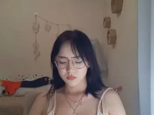 Cam4 Watch Live Sex Cams of JuliaMaugeri