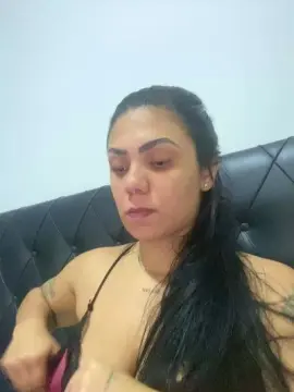 Cam4 Free Live Porn of Nini956
