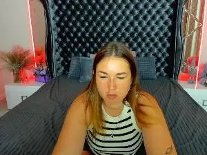 Cam4 Watch Live Sex Cams of Sofii_darling