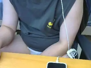 Cam4 Free Live Porn of rendy77