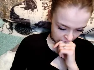 Cam4 Live Sex of LawanaHives