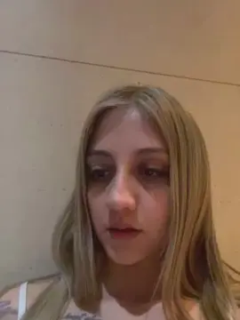 Cam4 Live Porn of Jazblondebaby