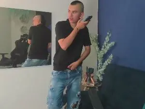 Cam4 Adult Video Chat of Rowan_Cley
