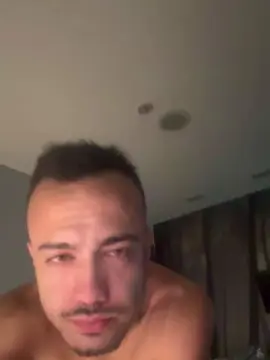 Cam4 Live Sex Cam of ALEXISVG