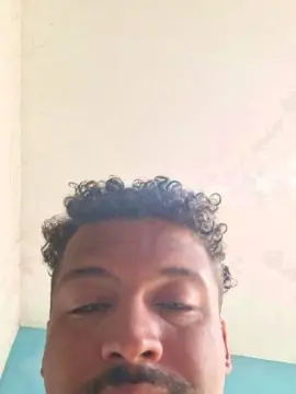Cam4 Live Sex of Morenogatorj99