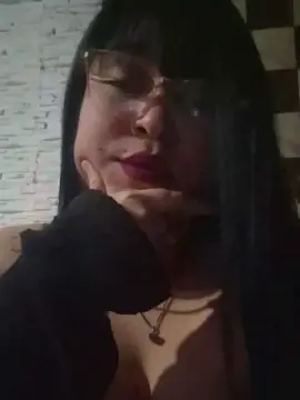 Cam4 Live Sex Cam of yamila36