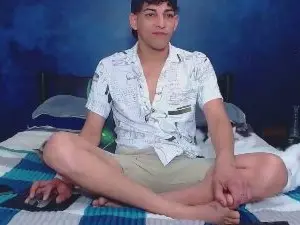 Cam4 Live Sex Cam of ValerioLatin19